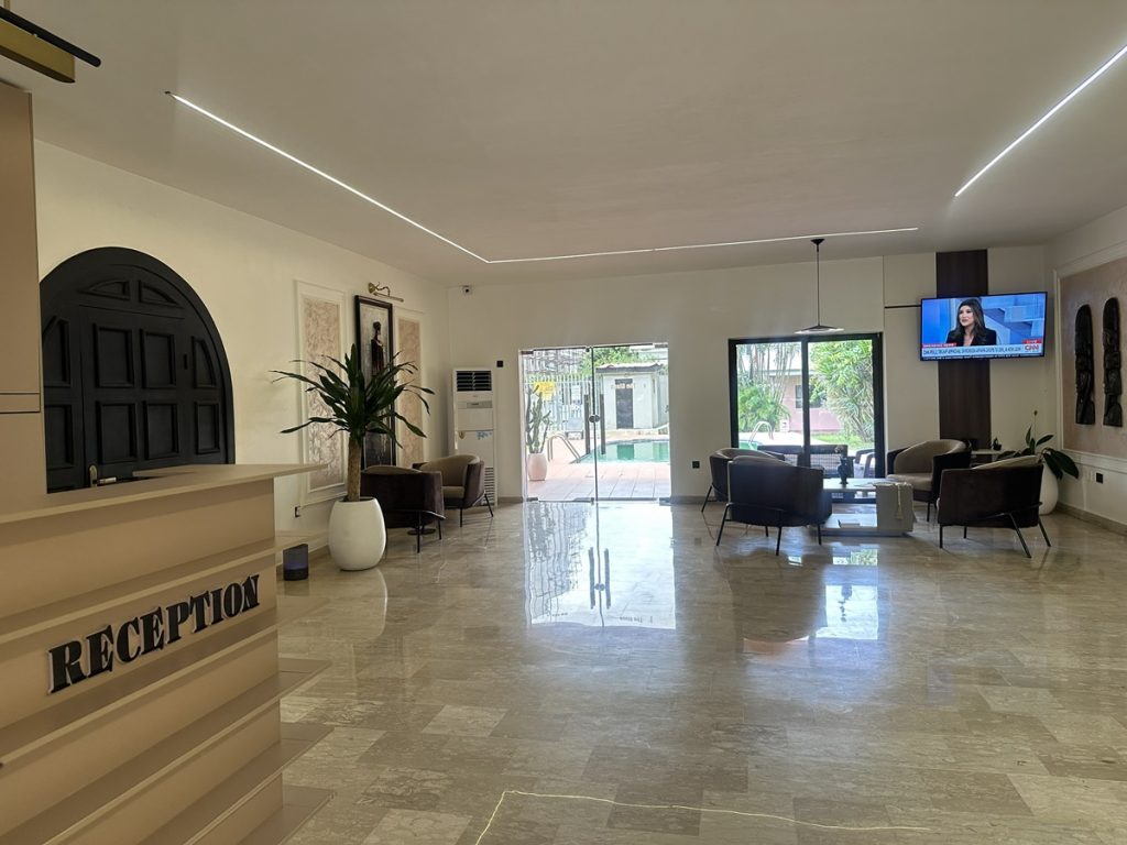 ES-IKY-011 — Ikoyi