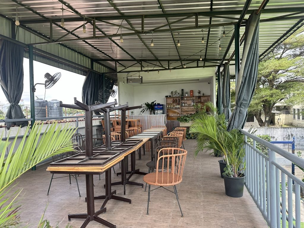 ES-LK-031 — Elf, Lekki