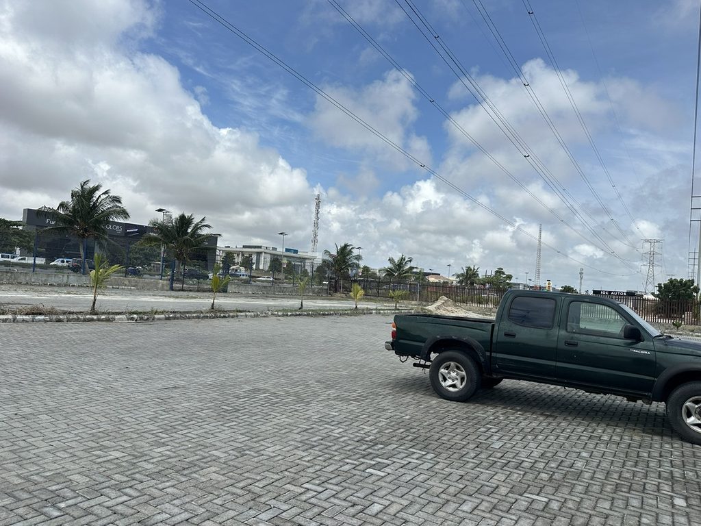 ES-LK-031 — Elf, Lekki